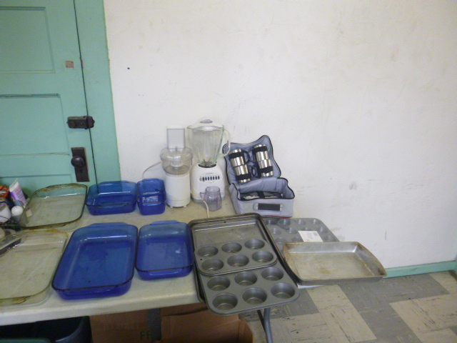 lot 153 image: Miscellaneous Kitchen Items