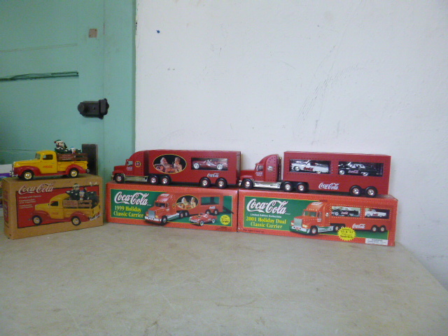 lot 160 image: Coca-Cola Collector Trucks