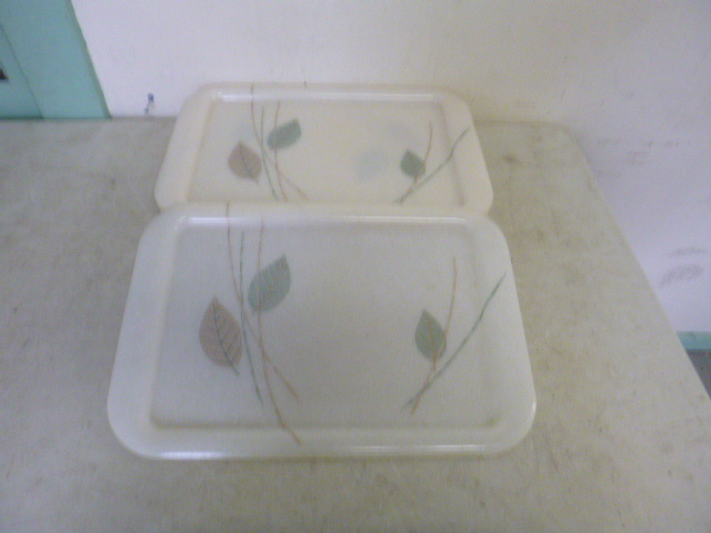 lot 184 image: 11 Serving Trays