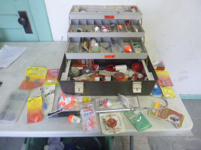 lot 185 image: Tackle Box