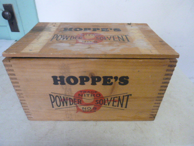 lot 189 image: Hoppes Powder Solvent Box
