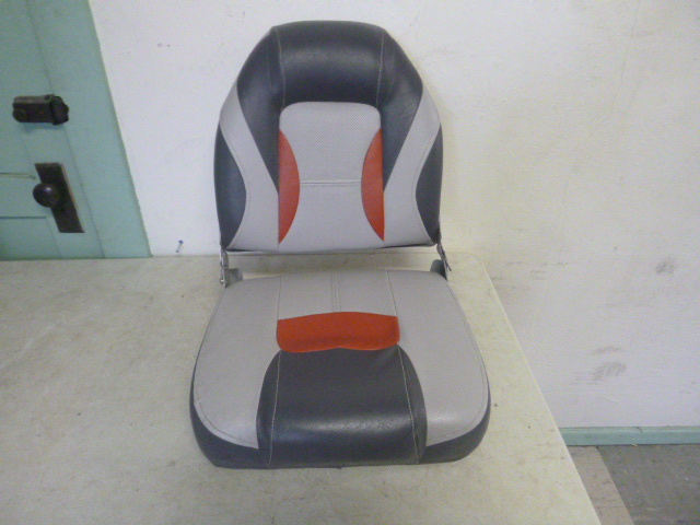 lot 195 image: Boat Seat