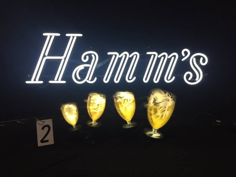 lot 2 image: Hamms Dancing Cups neon