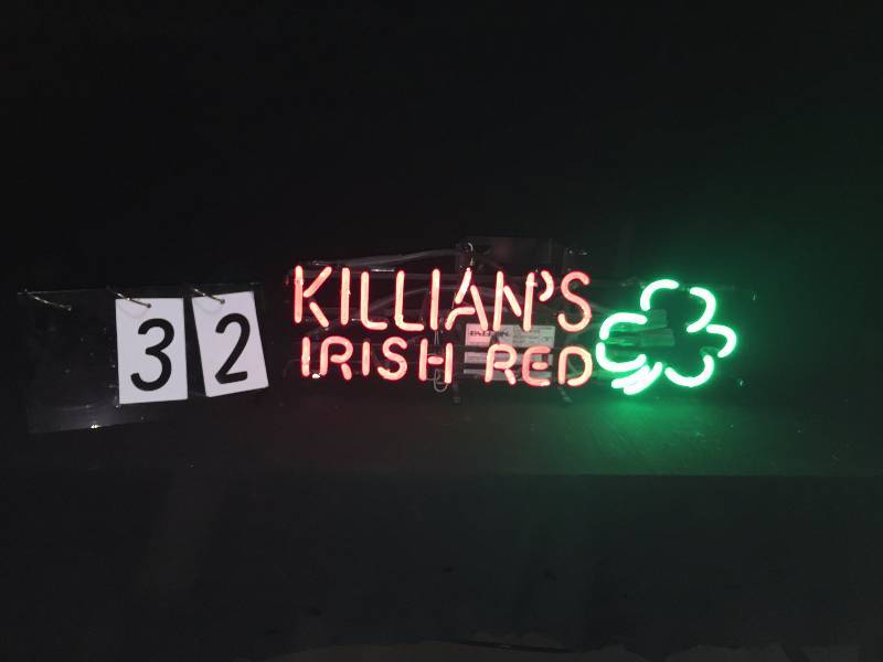 lot 32 image: Killians Irish Red neon