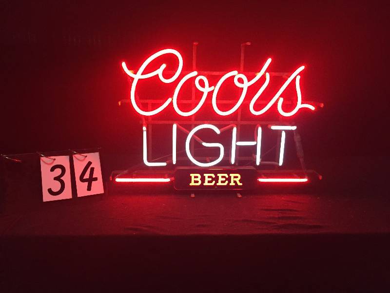 lot 34 image: Coors Light Beer neon