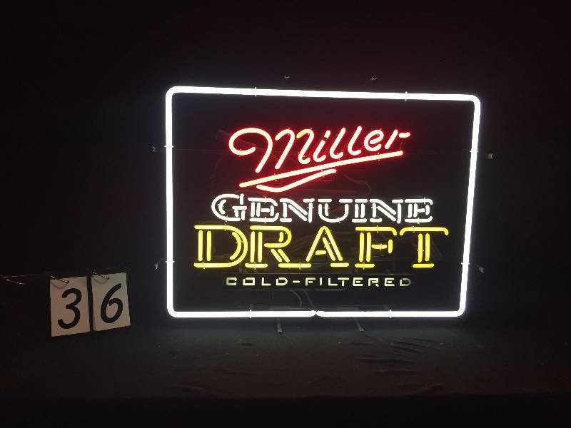 lot 36 image: Miller Genuine Draft neon