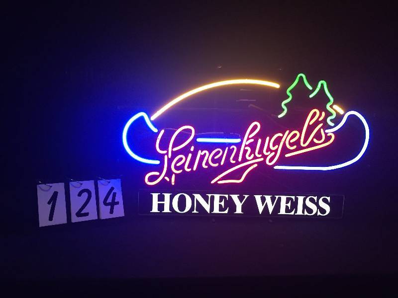 lot 124 image: Leinenkugels Honeyweiss northwoods canoe neon