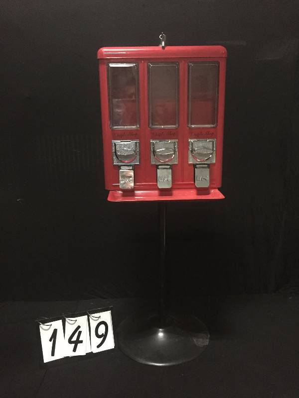 lot 149 image: Gumball machine