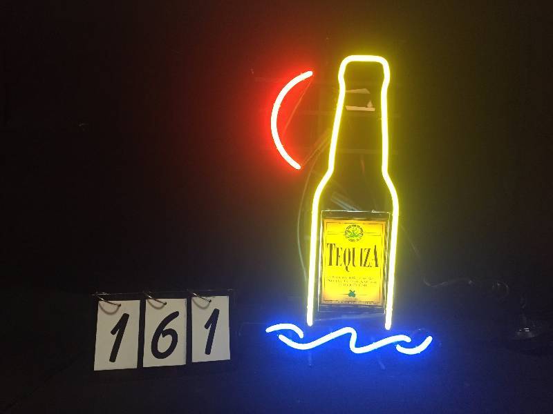 lot 161 image: Tequiza neon