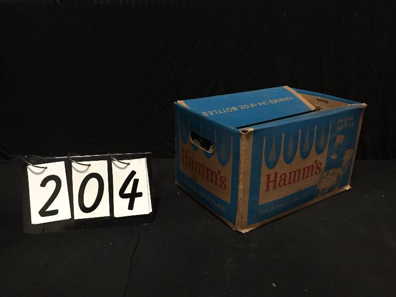 lot 204 image: Hamms Beer returnable bottle cardboard case