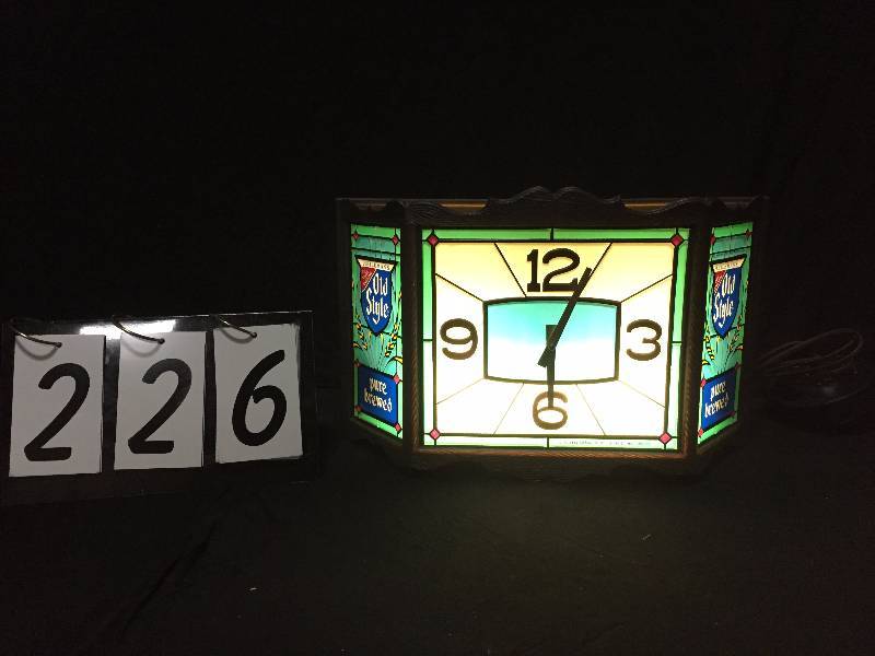 lot 226 image: Old Style lighted clock