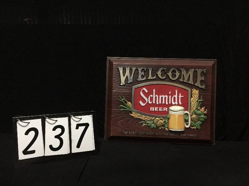 lot 237 image: Schmidt Beer Welcome embossed plaque