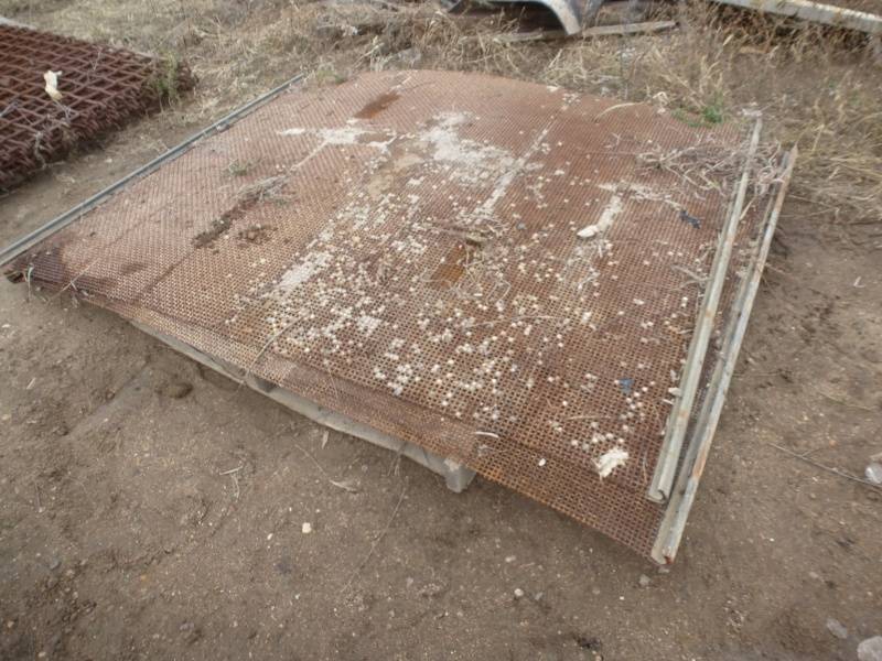 Aggregate Screens 60 x 74