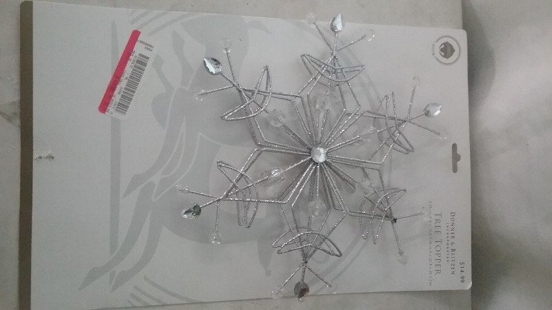 lot 13 image: 3x Tree Toppers