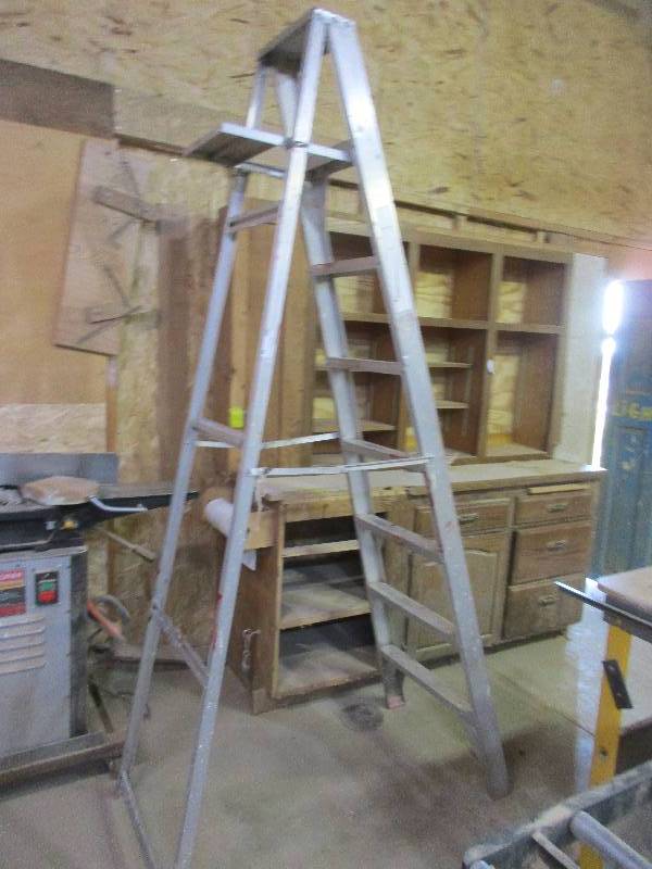 Step Ladder