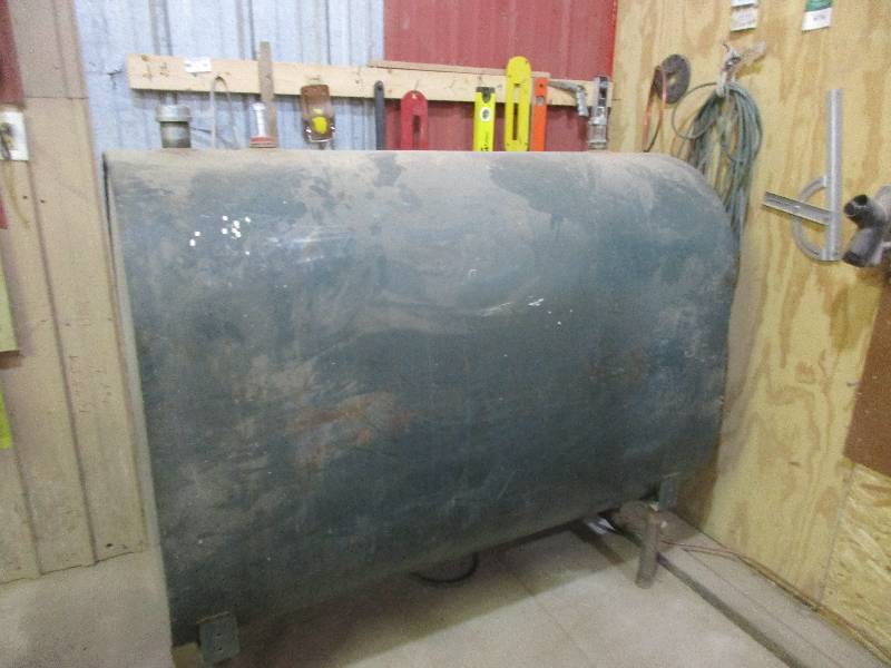Fuel oil tank
