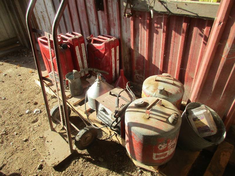 Fuel Tanks and charger