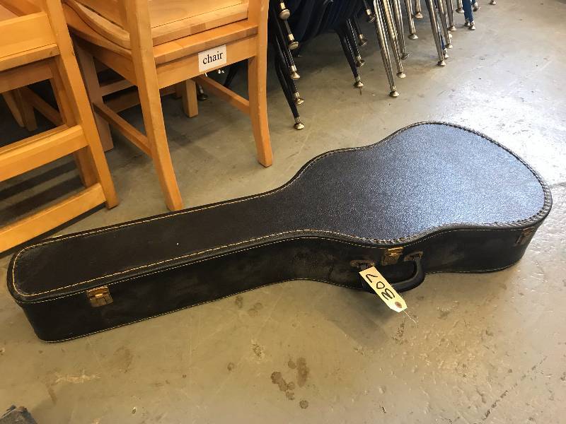 lot 307 image: ACOUSTIC GUITAR AND HARD CASE