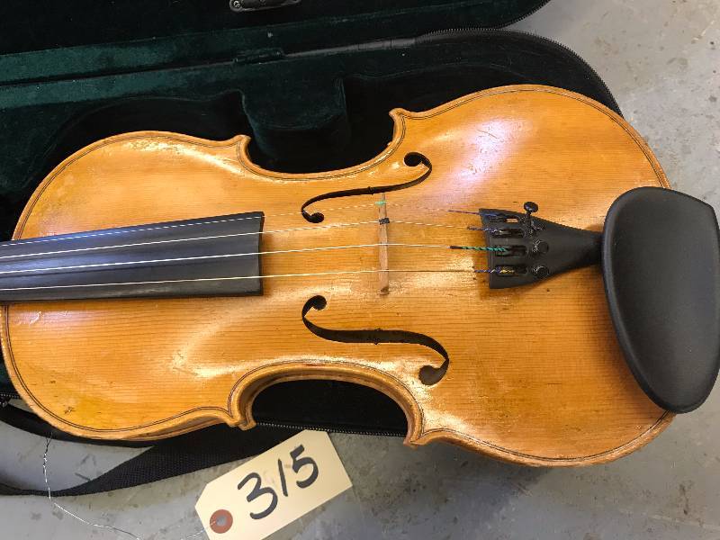 lot 315 image: FULL SIZE VIOLIN