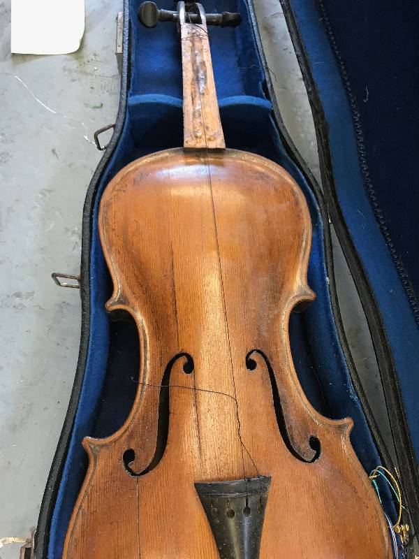 lot 316 image: RESTORATION VIOLIN WITH CASE
