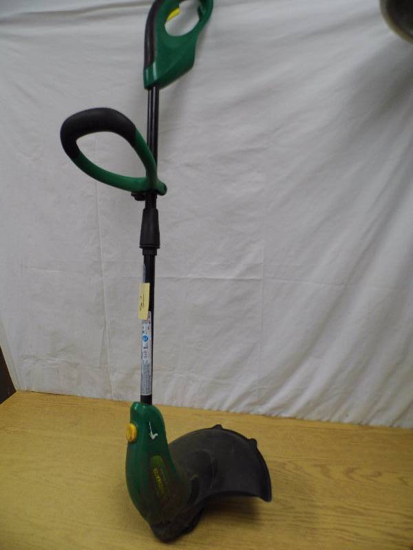 lot 21 image: Weedeater Electric Trimmer