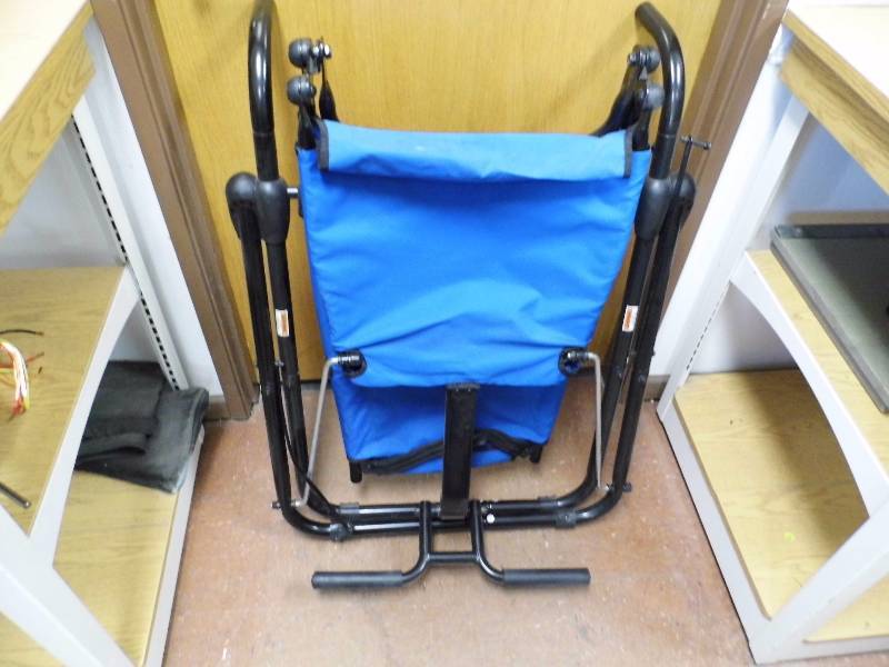 lot 23 image: AB Lounger Sport