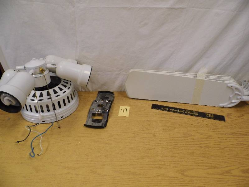 lot 49 image: White Ceiling Fan
