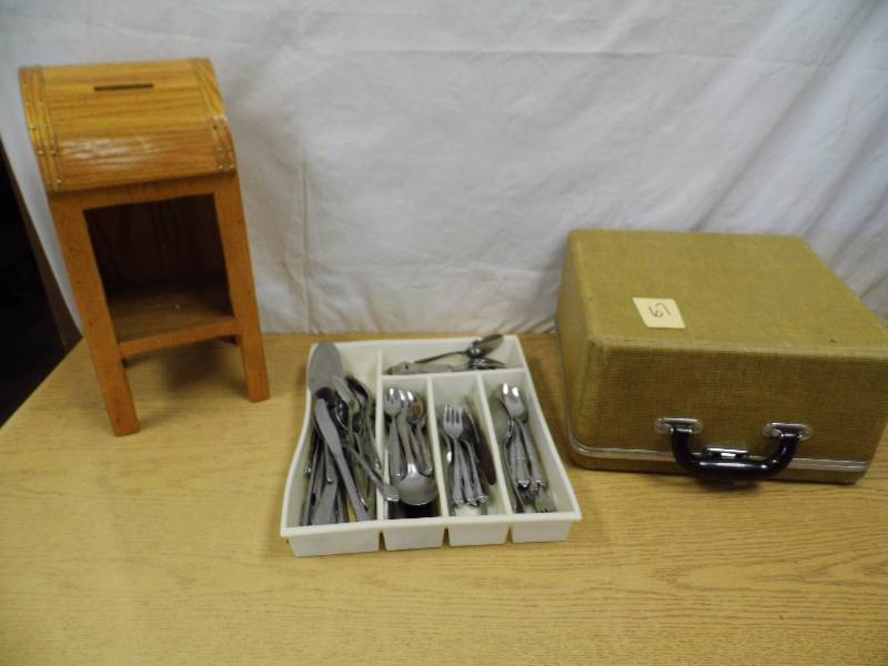 lot 67 image: Royal Typewriter - Silverware - Mail Box