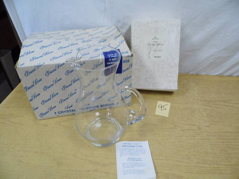 lot 95 image: Crystal Pitcher & Glasses