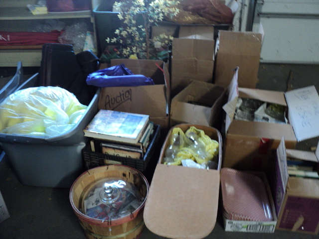 pallet of misc., see pictures...