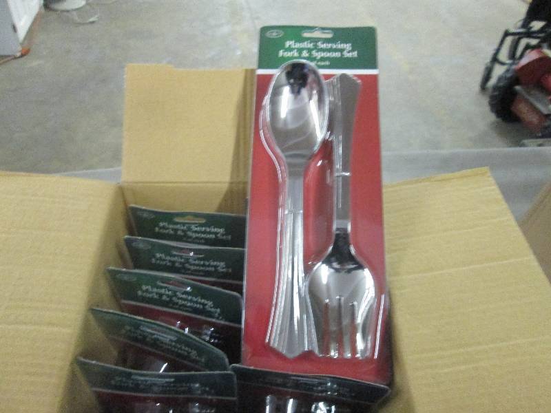 Lot of 12 Fork & Spoon Plastic Serv...