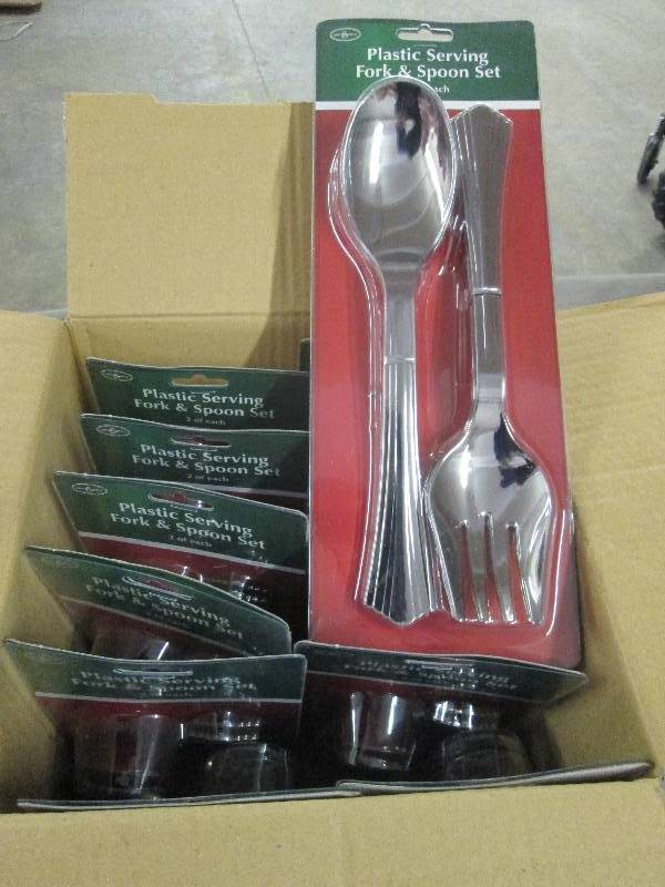 Lot of 12 Fork & Spoon Plastic Serv...