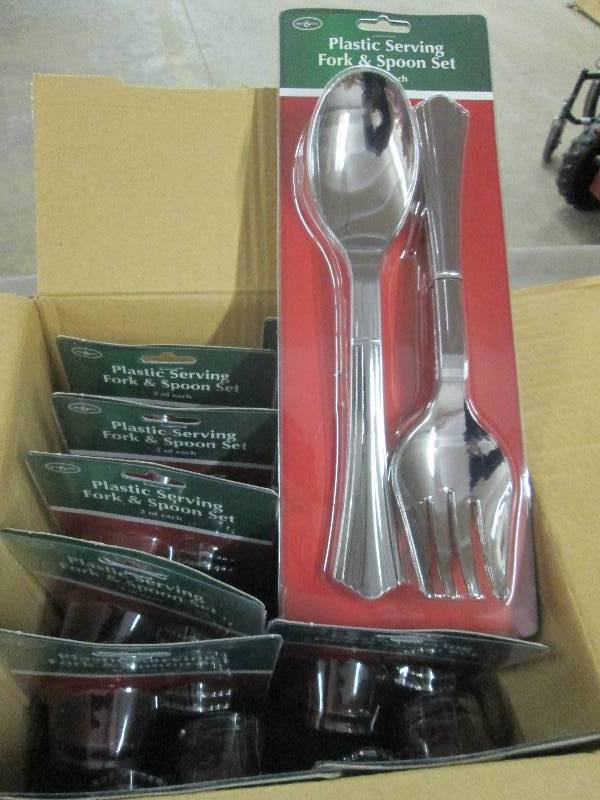 Lot of 12 Fork & Spoon Plastic Serv...