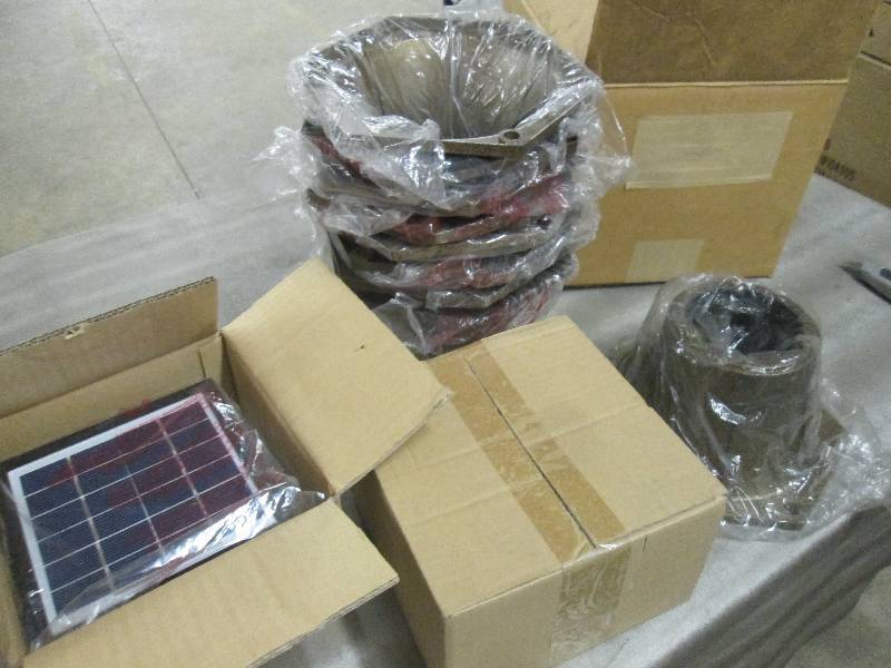 Lot of 9 Lamp Tops, 2 Solar Units...