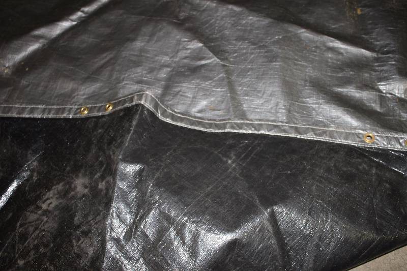 Round Heavy Duty SilverBlack tarp.  17 diameter
