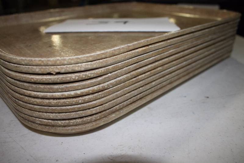 Fiberglass Cafeteria Trays (10)
