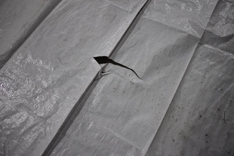 Heavy Duty White Tarp -&nbsp 27 x 48
