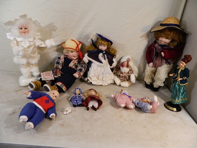 11 Collector Dolls