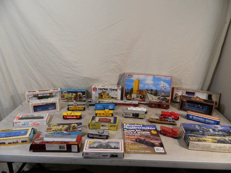 Vintage Model Train Items