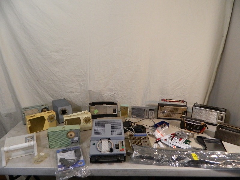 Vintage Radios and Electronics