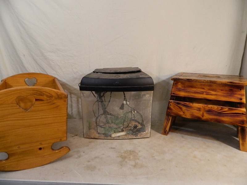 Aquarium, Stool, More