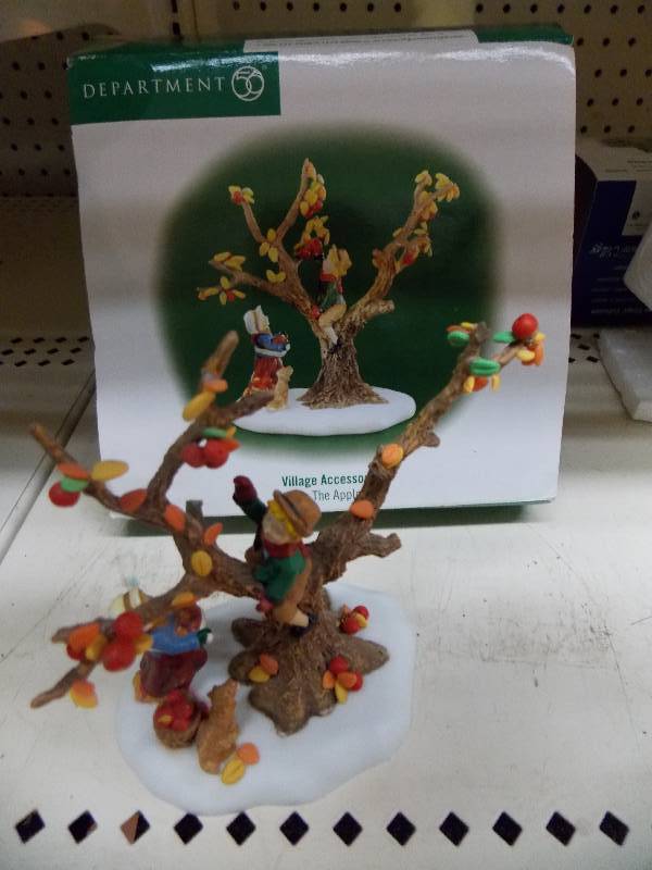 Dept 56 Christmas VillageHouse