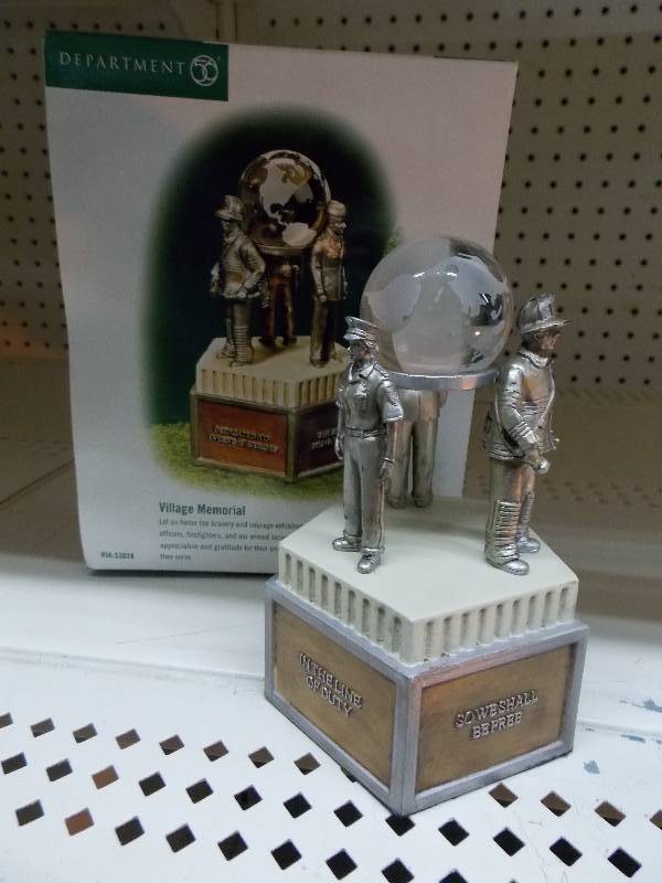 Dept 56 Christmas VillageHouse