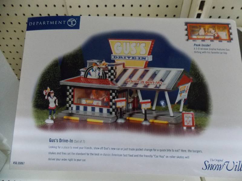 Dept 56 Christmas VillageHouse