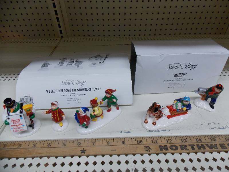 Dept 56 Christmas VillageHouse