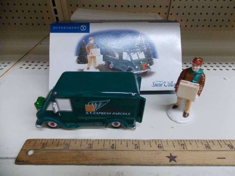 Dept 56 Christmas VillageHouse