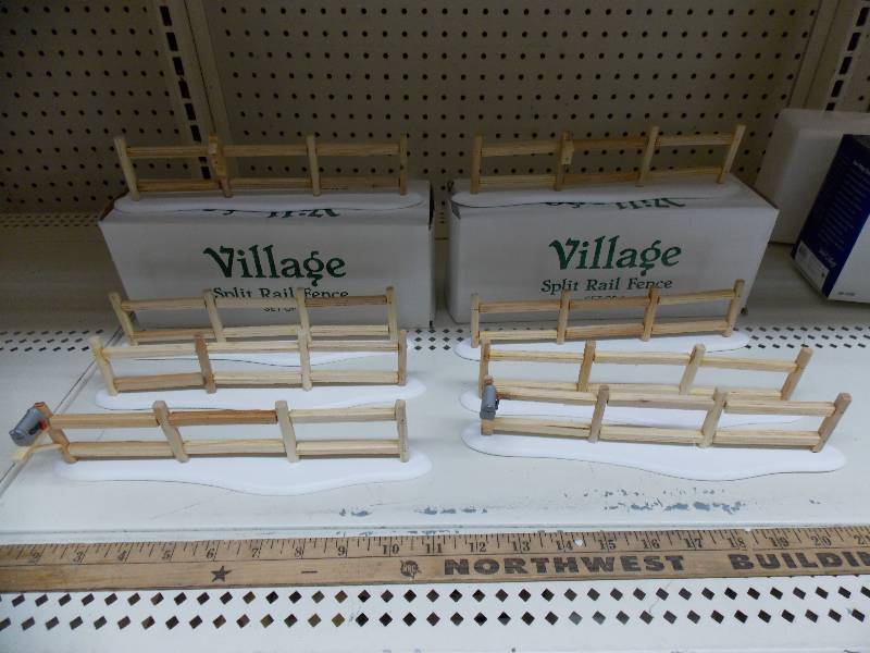 Dept 56 Christmas VillageHouse