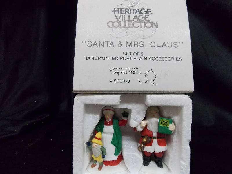 Dept 56 Christmas Village Accessories