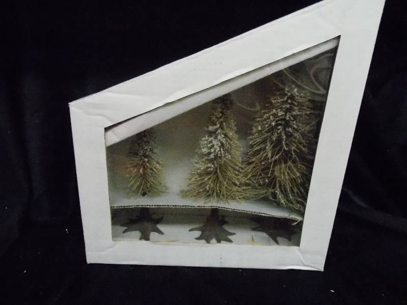 Dept 56 Christmas Village Accessories
