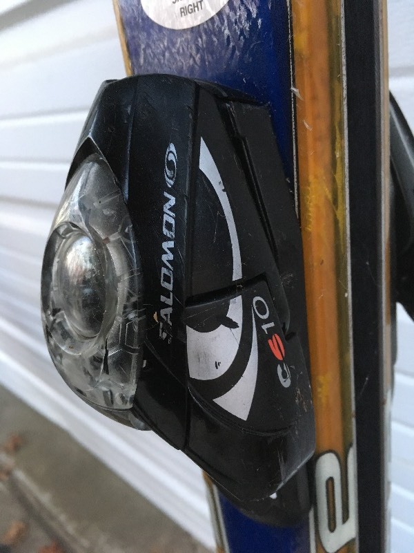 lot 32 image: Skis & Bindings